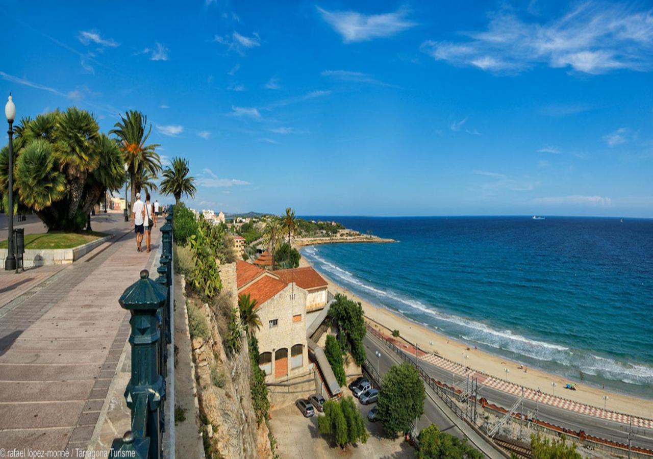 Oh La La Apartment Tarragona Luaran gambar